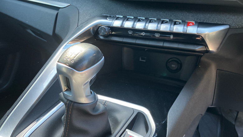 Peugeot 3008 1.5 BlueHDi GT Line 5dr Diesel Estate